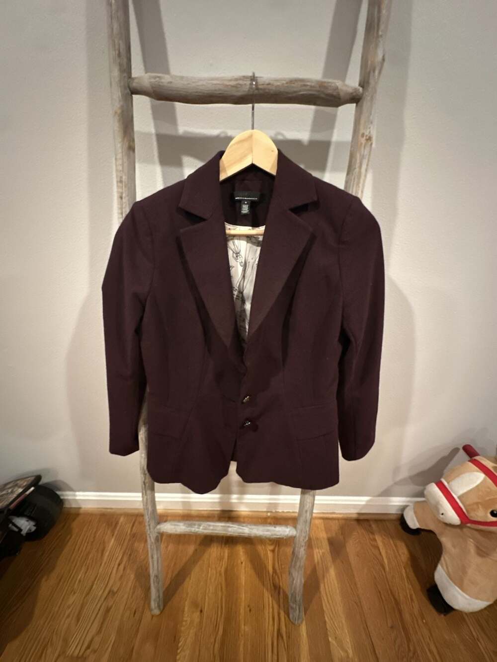 WHBM Signature Two-Button Fitted Blazer in Plum